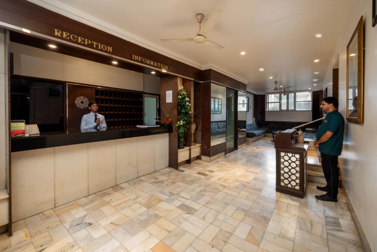 Hotel Balwas International Мумбаи Экстерьер фото